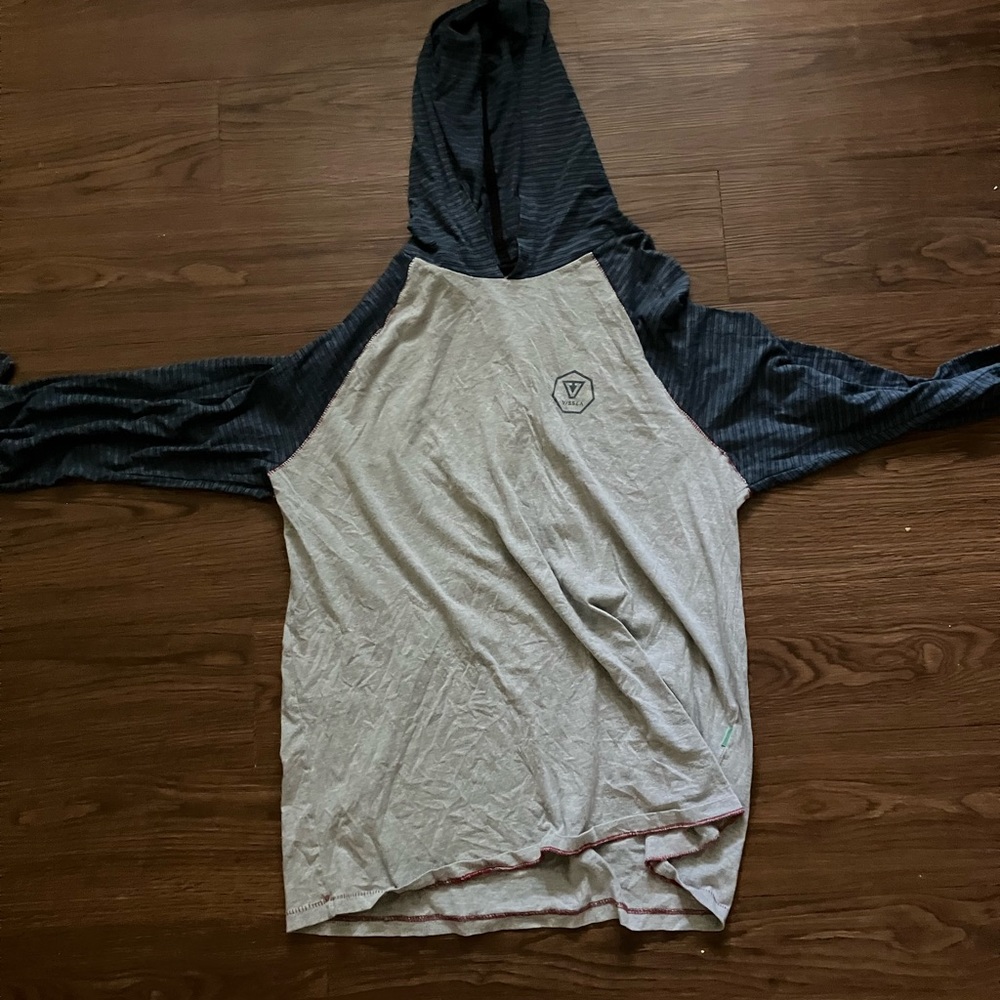 Grey and Blue XL Vissla Light Pullover